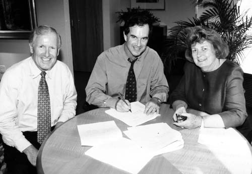 John Mc Meeel, Gary Trudeau et Kathleen Andrews