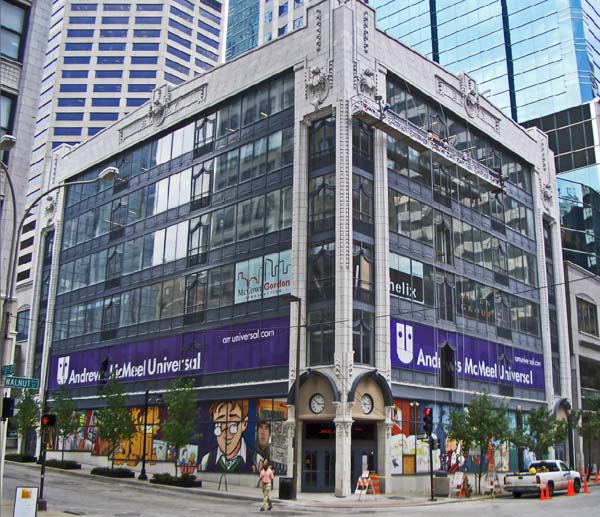 Les bureaux de Andrews Mc Meeel Universal � Kansas City - photo de Louis S. Curtiss